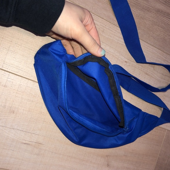*Blue Fanny Pack - Picture 4 of 5